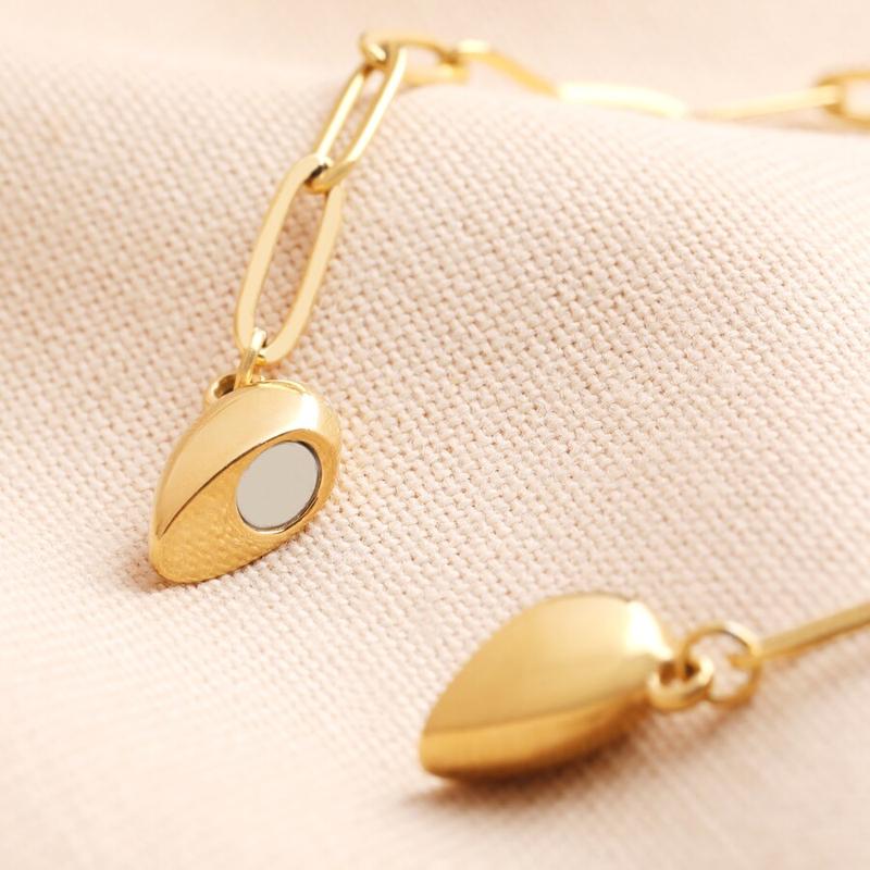 Women's Magnetic Heart Pendant Necklace Elegant Hypoallergenic Gift