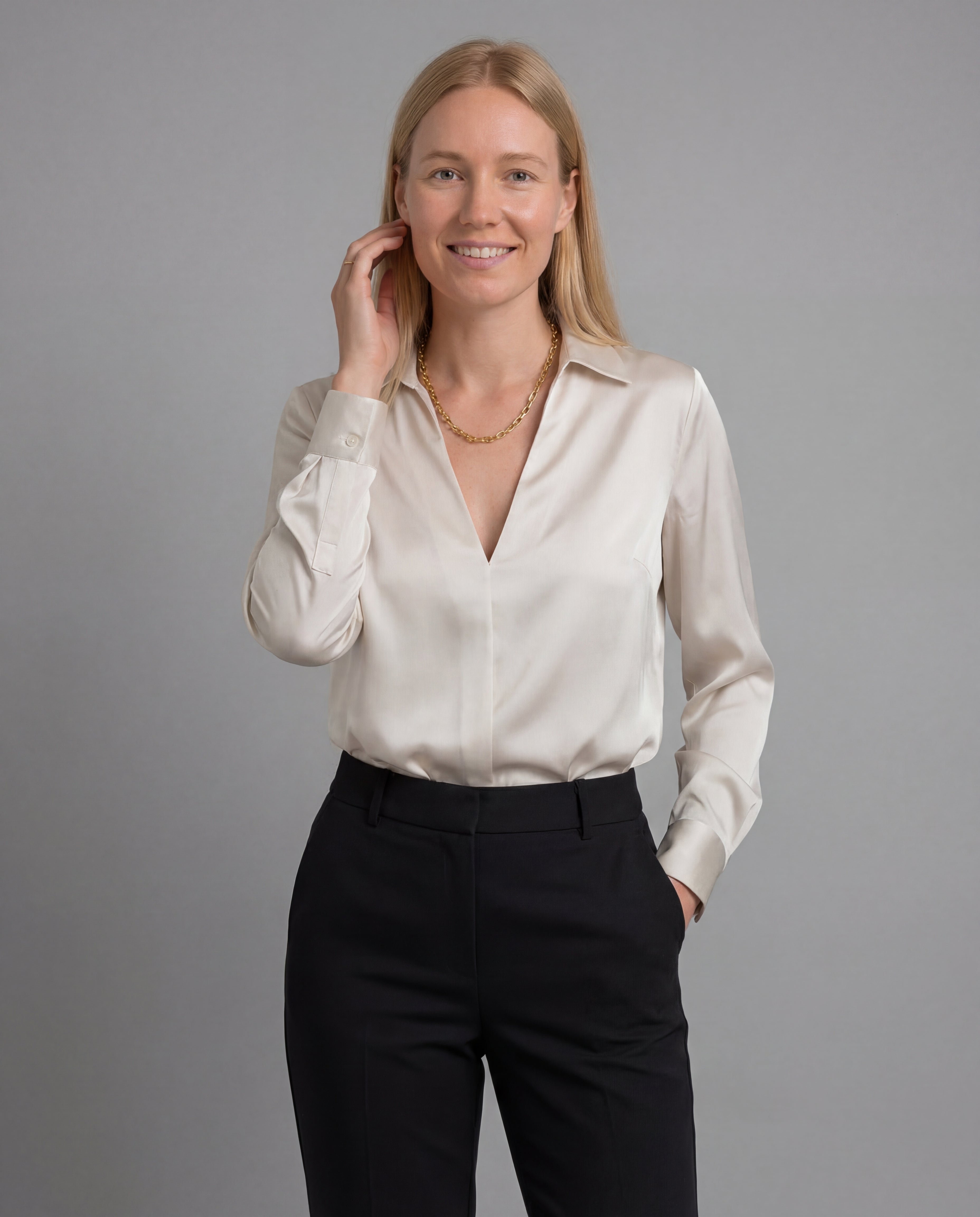 Women's Satin Blouse Deep V-Neck Long Sleeve Fluid Elegant Fit