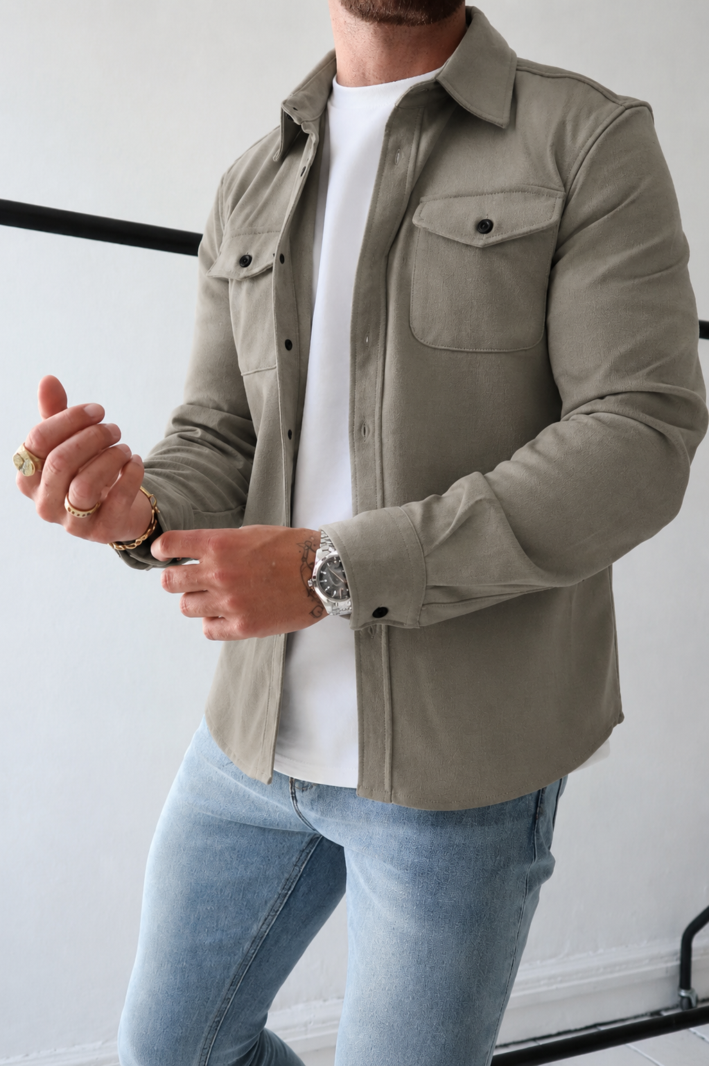 Men's Overshirt Jacket Long Sleeve Button-Up with Chest Pockets