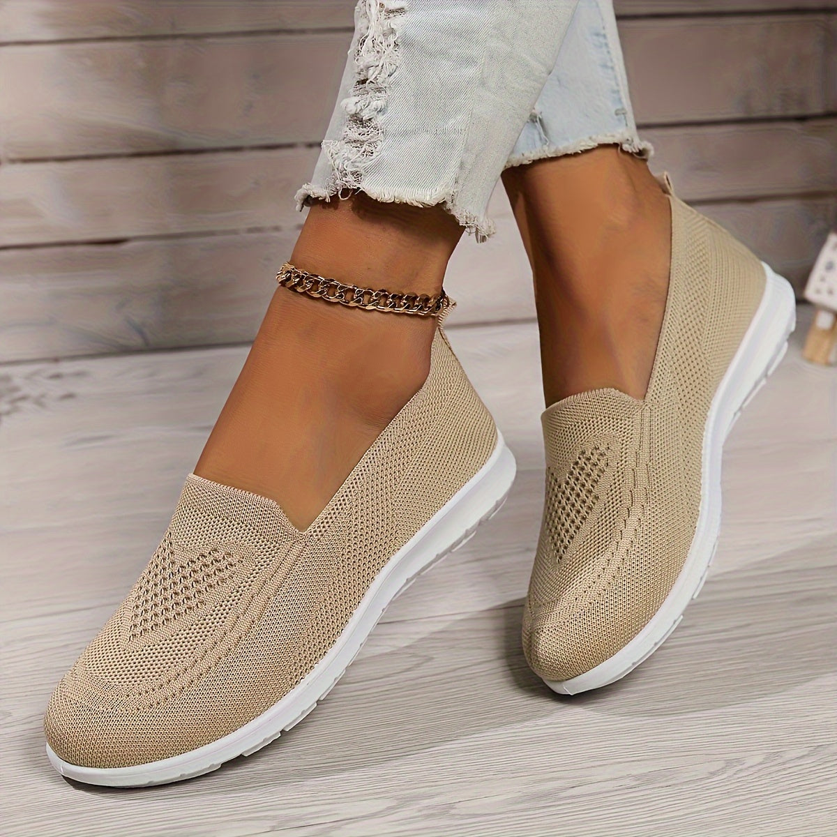 Women's Low-Top Slip-On Sneakers Textured Finish