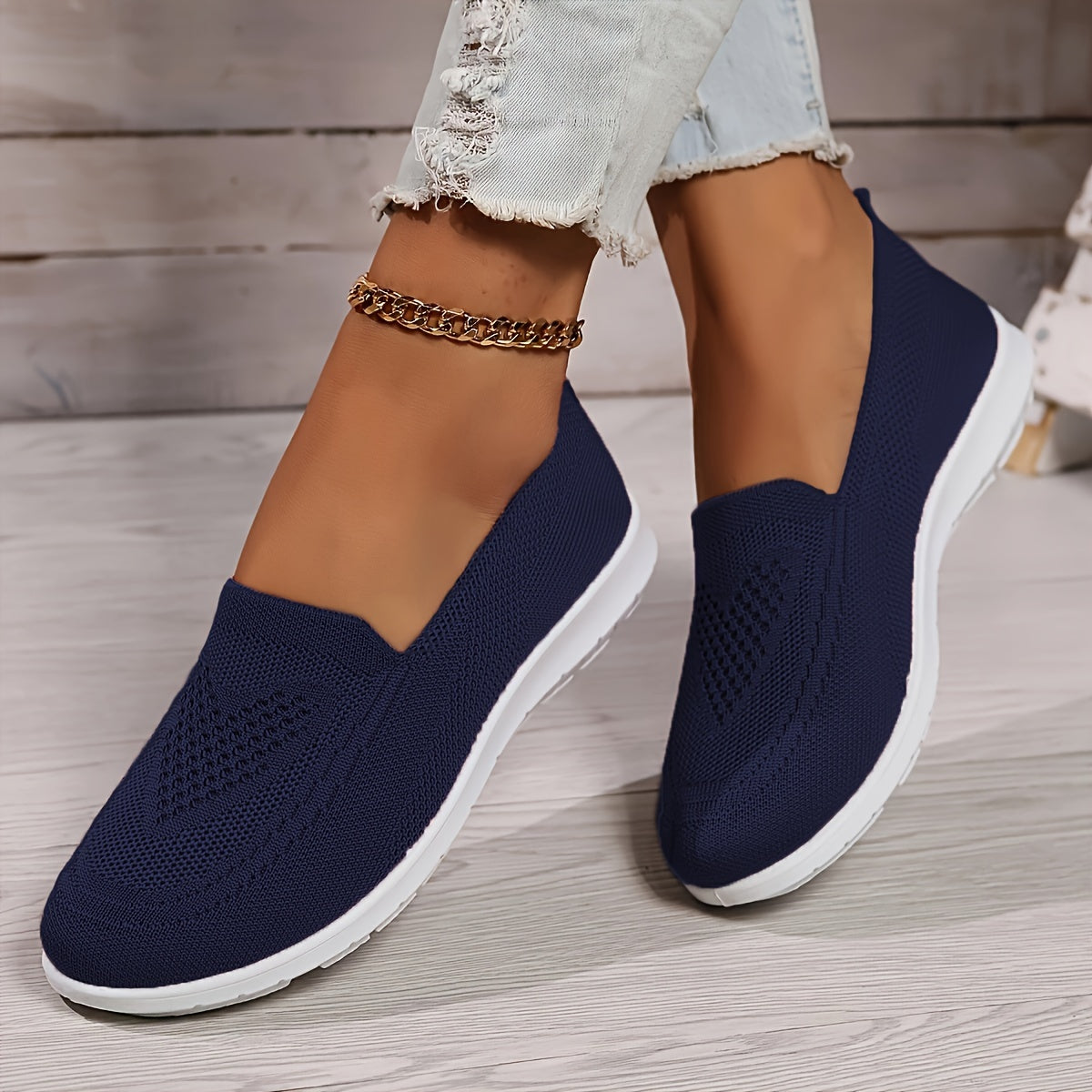Women's Low-Top Slip-On Sneakers Textured Finish