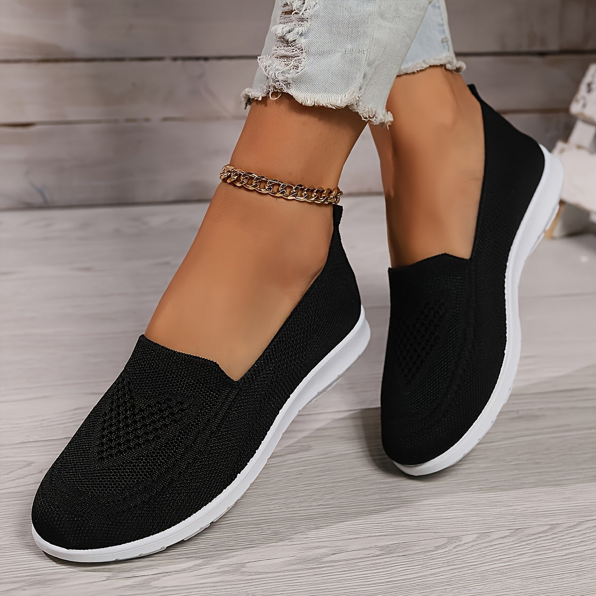 Women's Low-Top Slip-On Sneakers Textured Finish