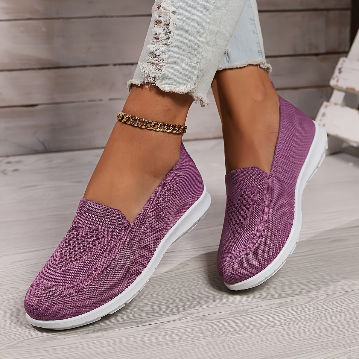 Women's Low-Top Slip-On Sneakers Textured Finish